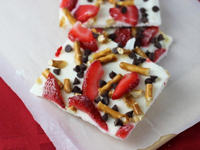 Strawberry Chocolate Pretzel Frozen Yogurt Bark