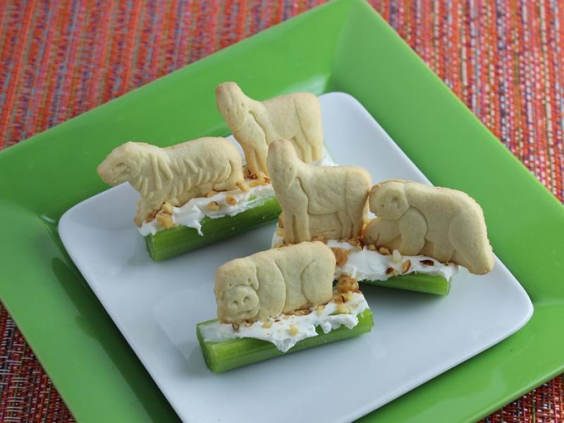 animal crackers on a log recipe